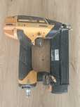 Zszywacz pneumatyczny Bostitch BT1855SP-E
