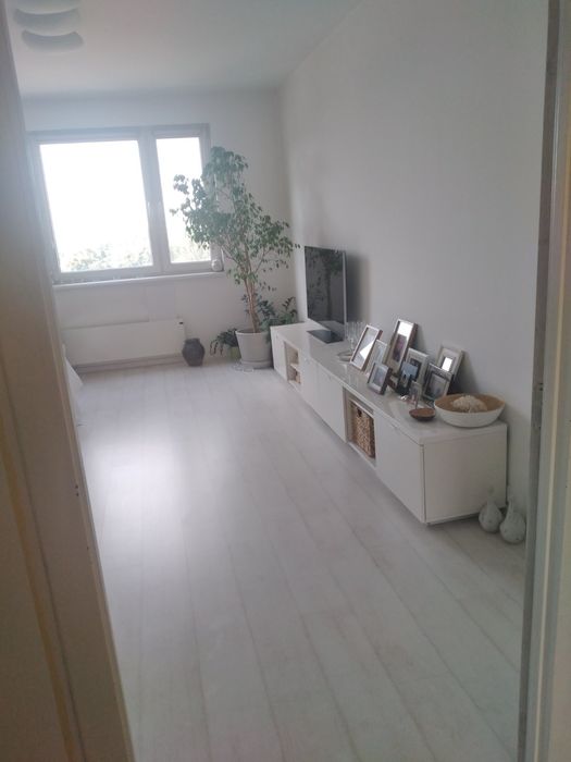 Продається Білосніжна і сонячна  кв-ра поблизу  Собору на Проспекті Св