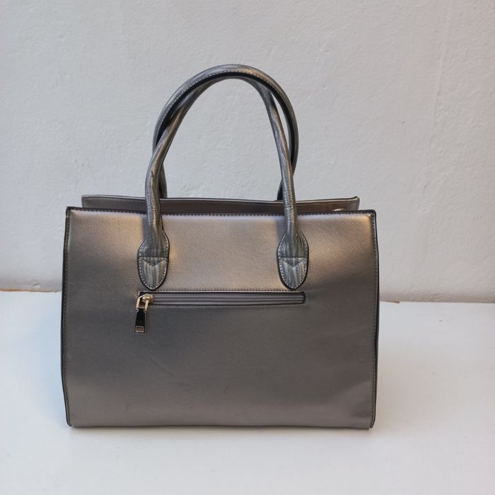 Carteira senhora cinzenta