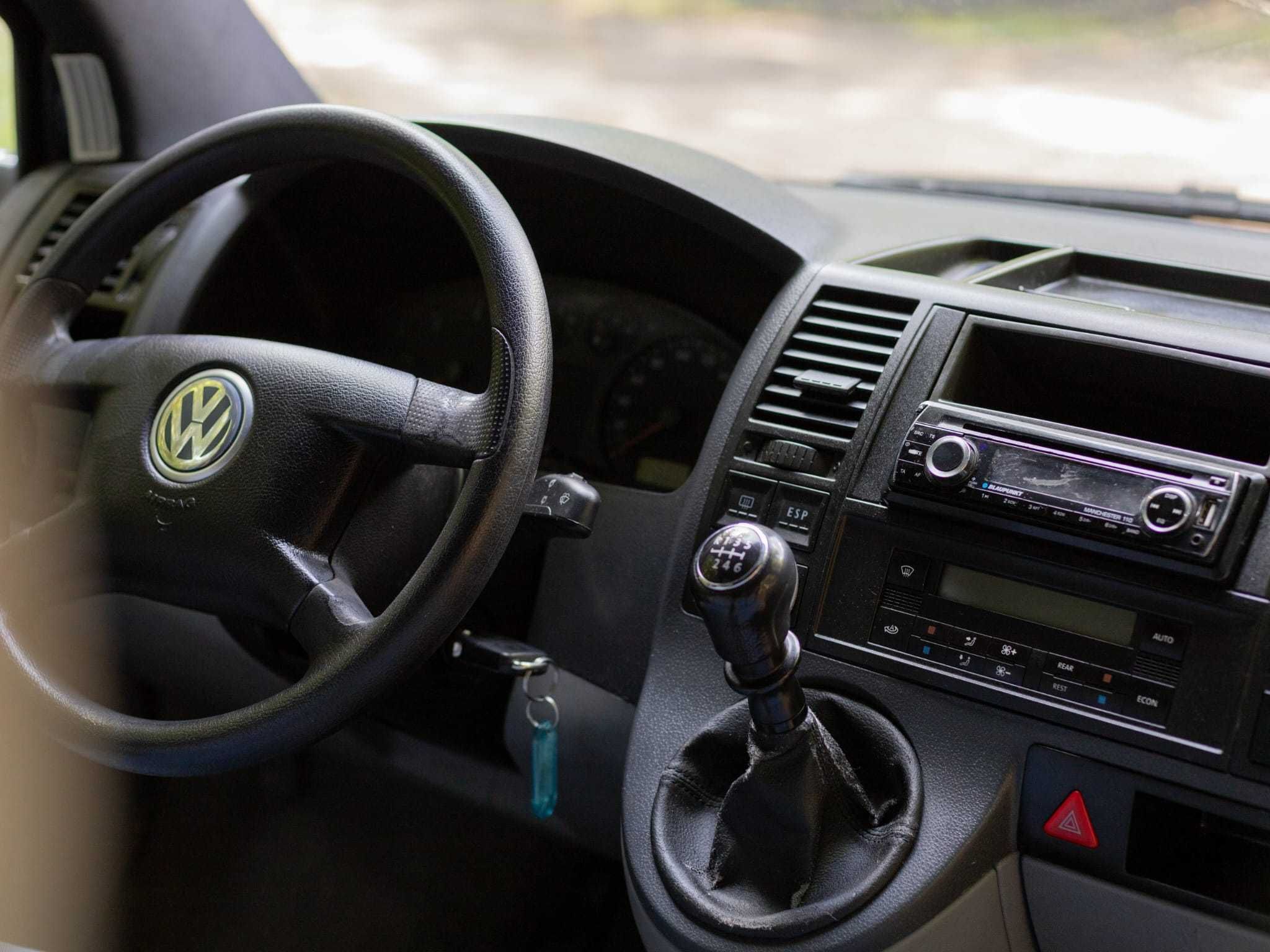 Volkswagen Caravelle T5