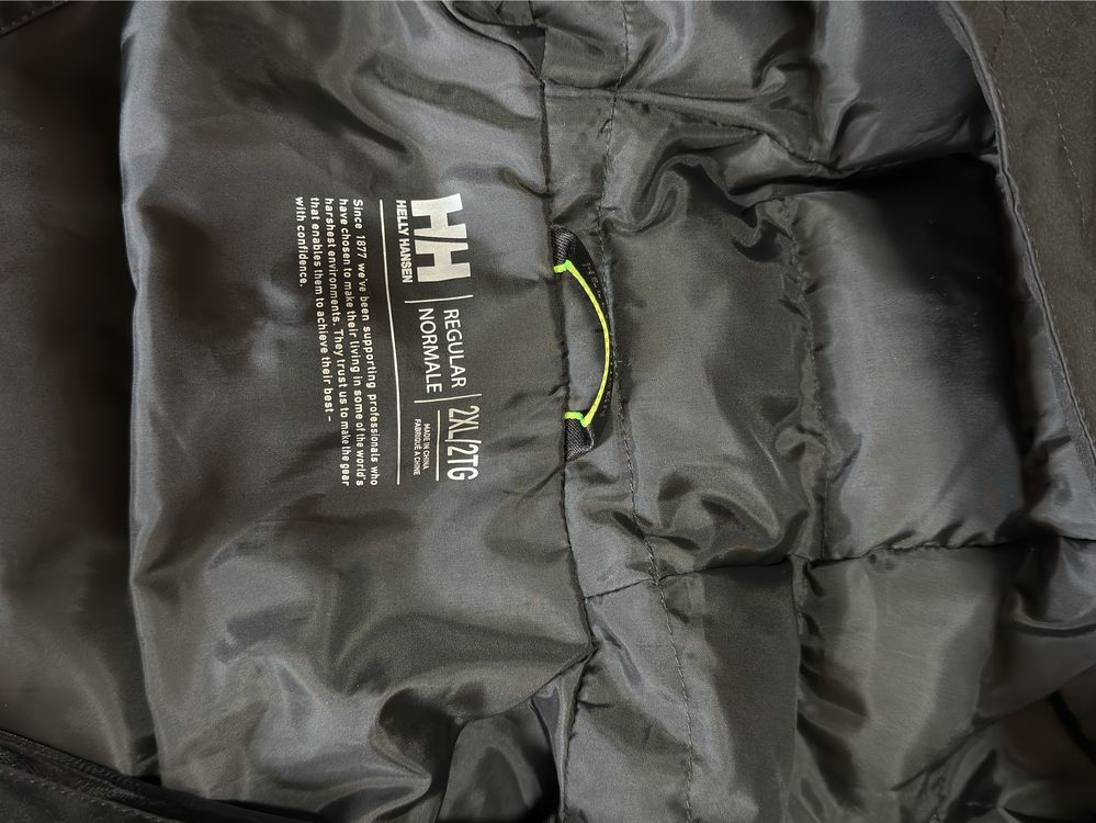 Casaco Neve Helly Hansen Swift Team PrimaLoft preto NOVO