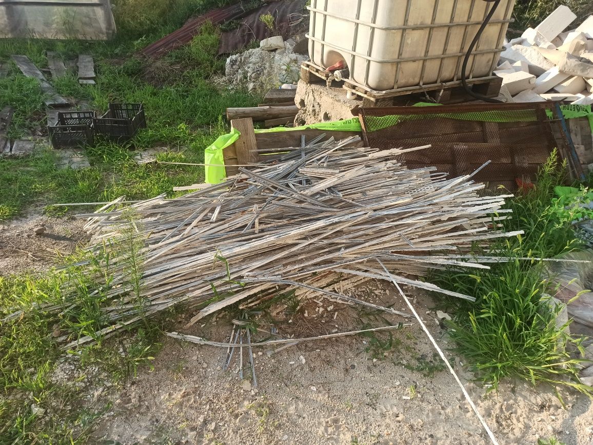 На підсипку гіпс і газоблок