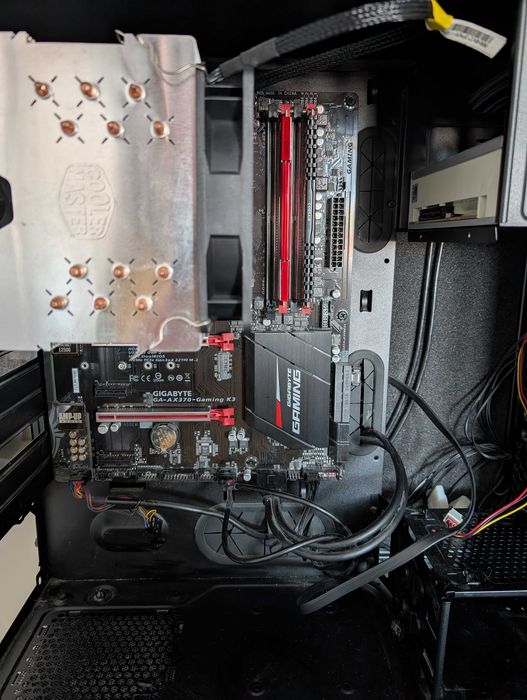 Caixa ATX + Motherboard + Processador AMD + Memorias DDR4 + cpu Cooler
