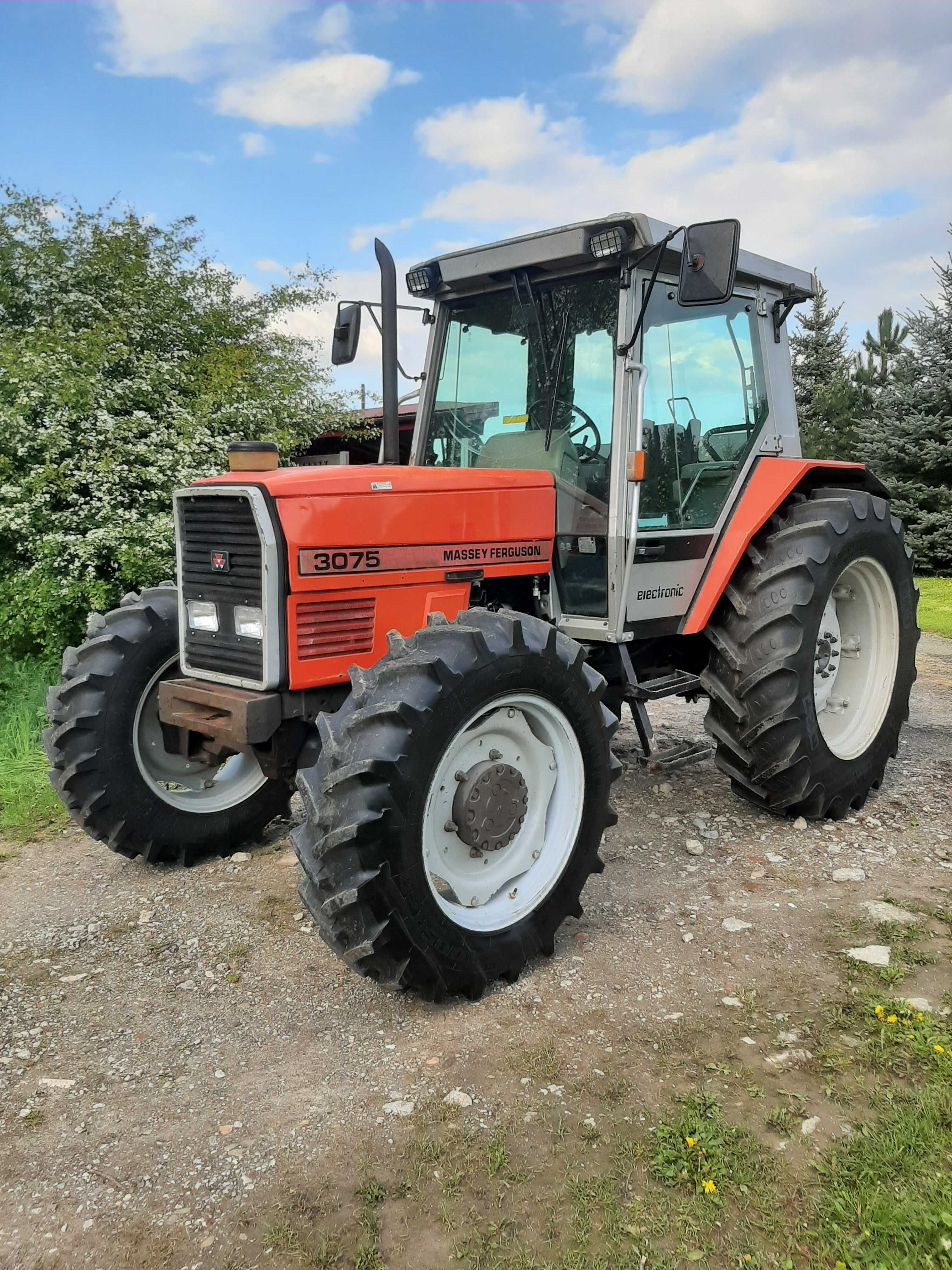 Massey Ferguson 3075