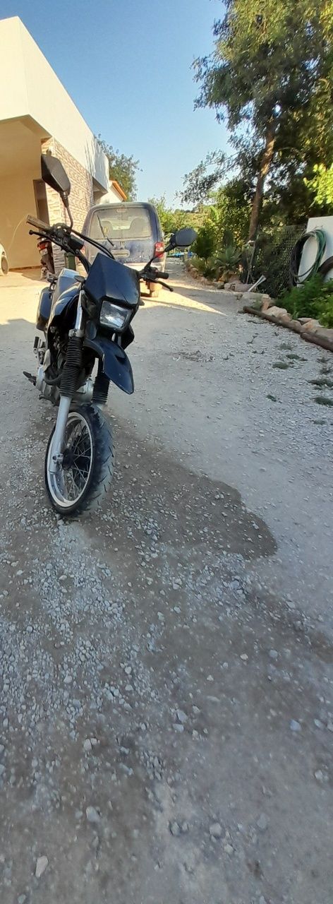 Vendo Yamaha XT 600