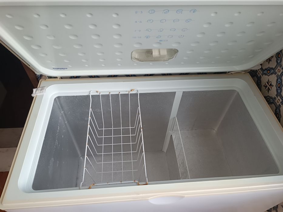 Vendo arca como nova impecável