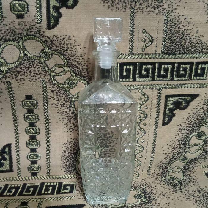 Два графина пид напои объем 0.5 за два 150 грн