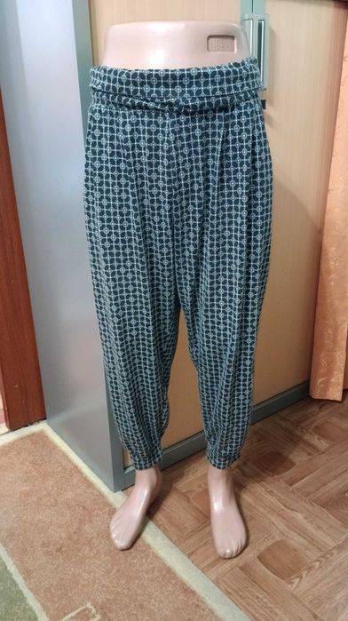 Трикотажные широкие брючки джоггеры, размер 18 - ХL - 52