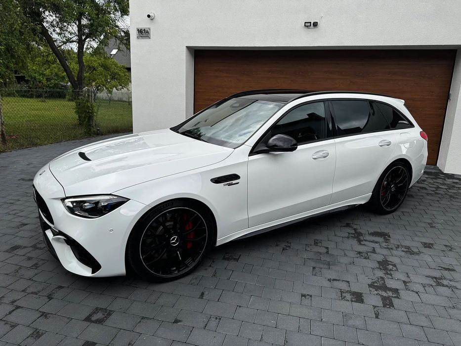Mercedes-Benz Klasa C 680KM AMG C 63 S e performance biały