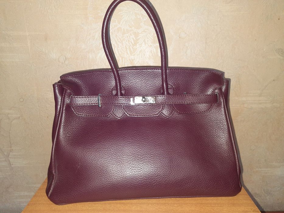 Сумка жіноча з натуральної шкіри,нова.