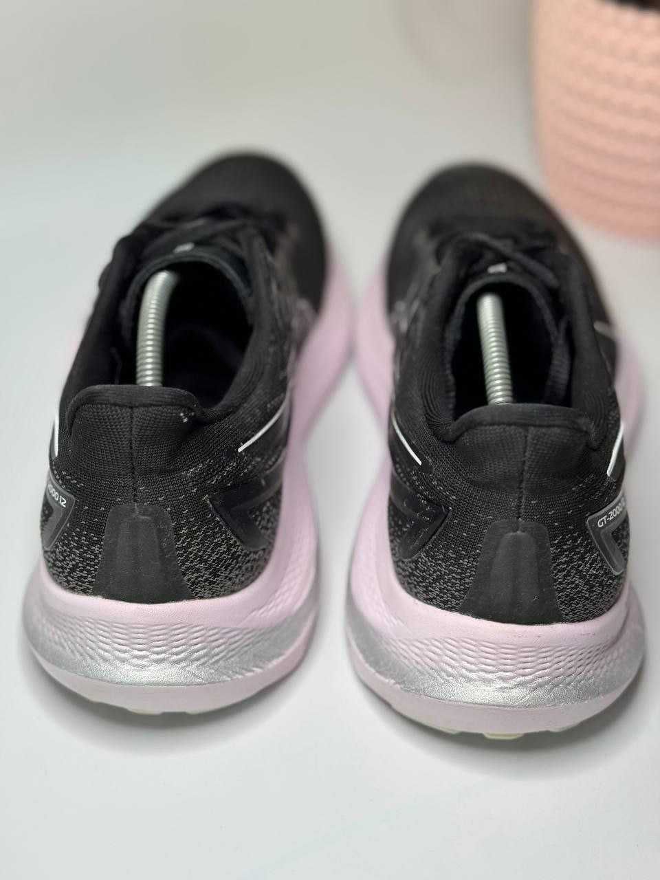 Кросівки - ASICS жіночі