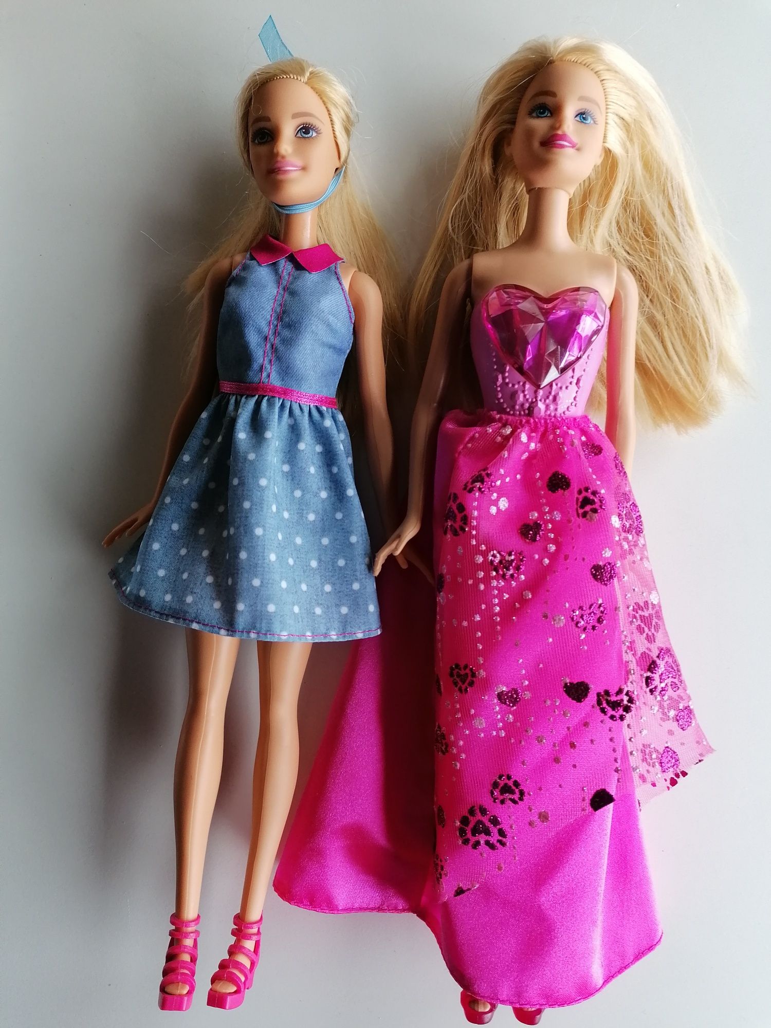 2 bonecas Barbie