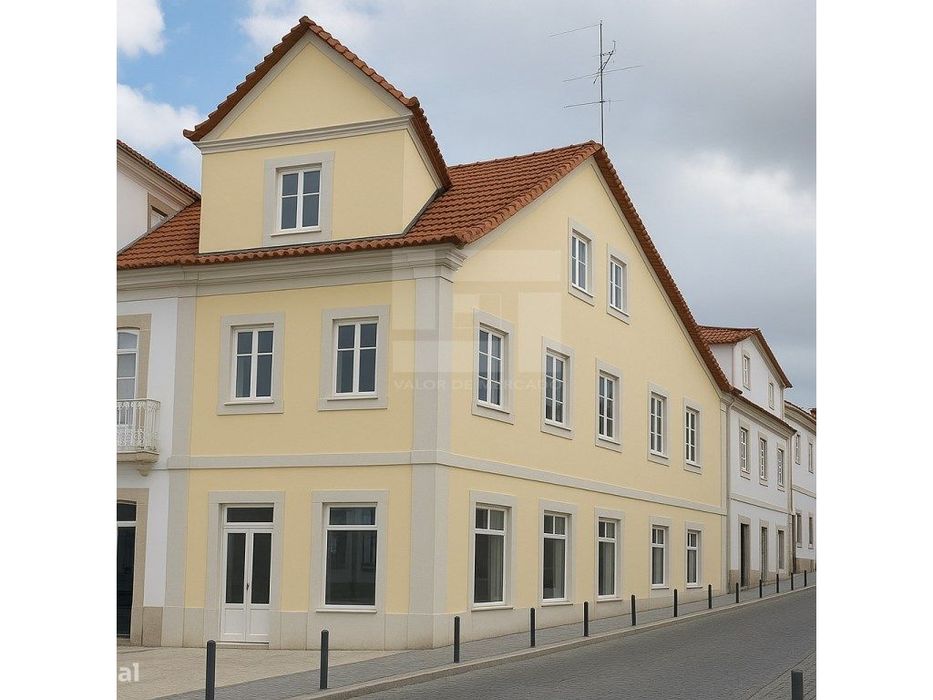 Prédio Em Nelas, Viseu