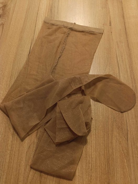 Rajstopy cienkie błyszczące w kolorze skóry