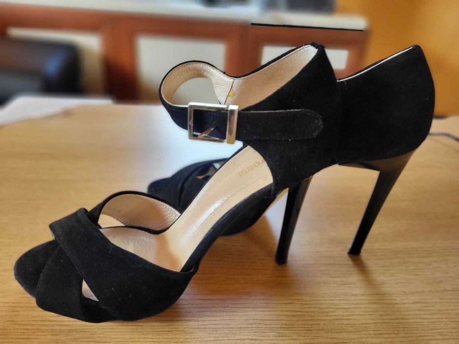 Sandały na szpilce Ginno Rossi 37