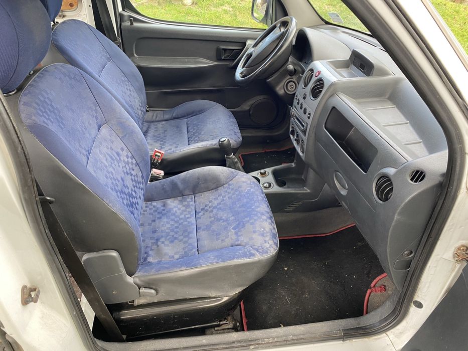 Пежо партнер 2007р 1.6д