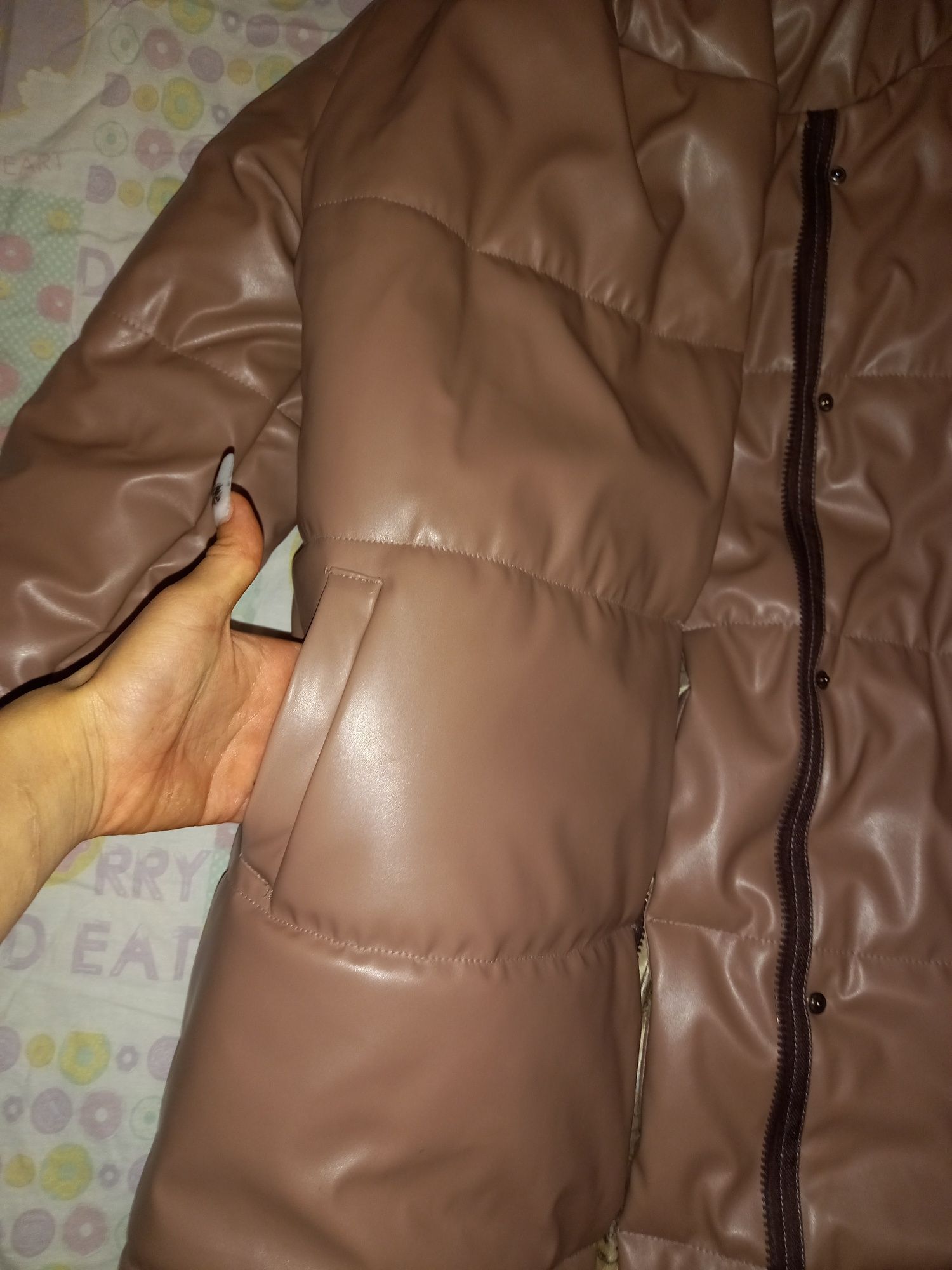 Продам зимнюю куртку