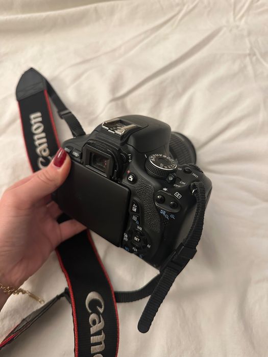 Canon 600D + lente 18-55mm