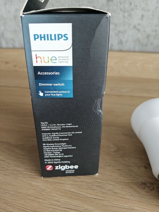 Sprzedam Nowy zestaw żarówek Hue White nad Color 11W