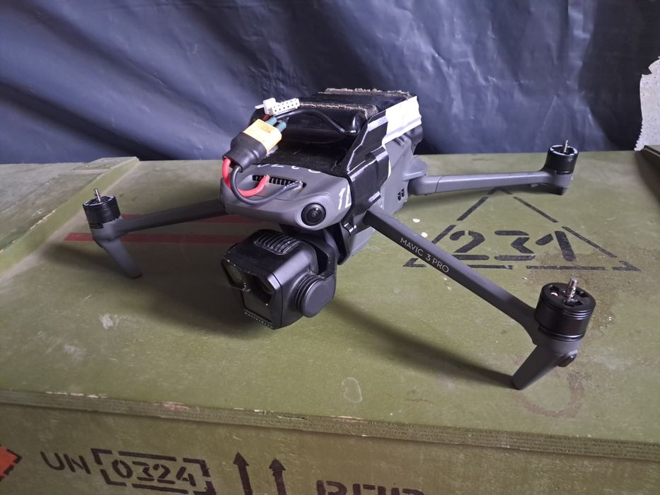 Dji.  mavic 3  pro