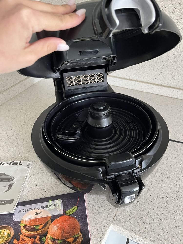 TEFAL Air Fryer Actifry Genius XL (1.7 L - Preto)