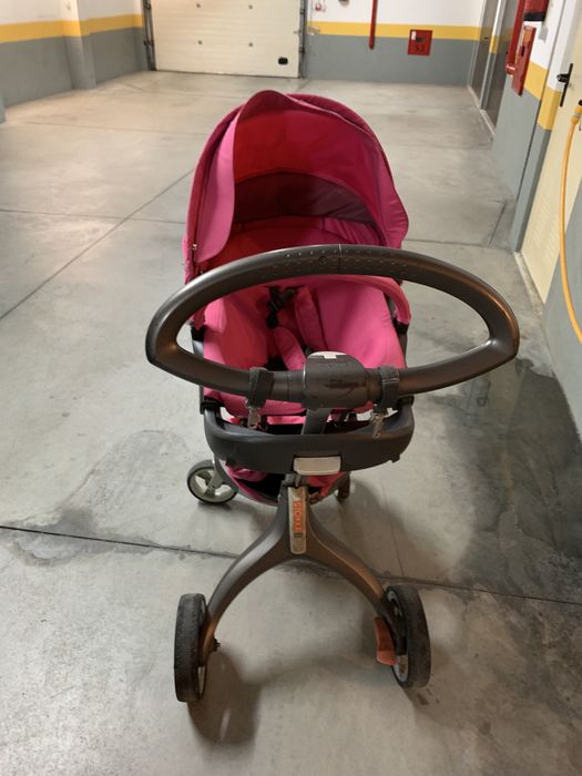 Vendo carrinho stokke rosa