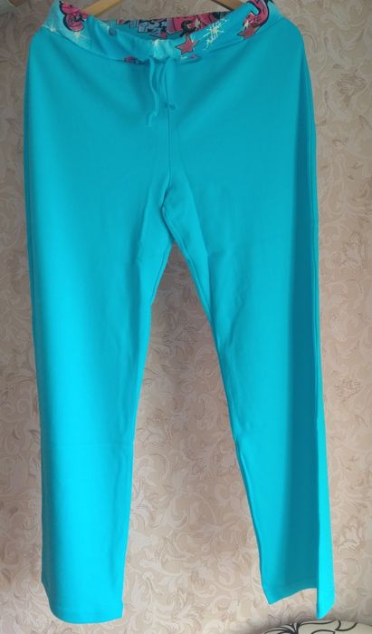 Костюм спортивный женский