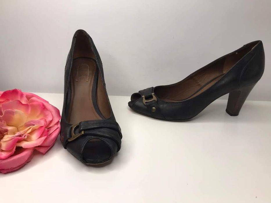 Czółenka skórzane Massimo Dutti Rozmiar 38