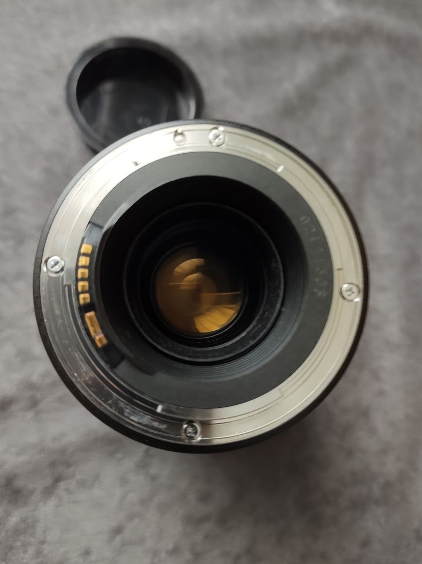 Canon EF 100 macro 2.8 USM Ładny stan nowszy model
