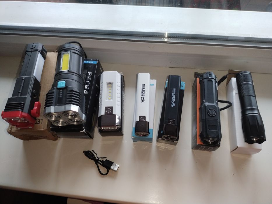 Фонарь-павербанк аккамуляторный с USB зарядкой. Фонарь.