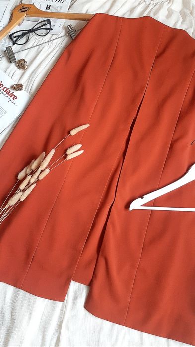 Теракотова кейп сукня LAVISH ALICE  
Розмір S