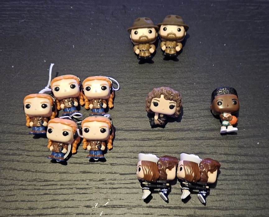 Mini funkos stranger things kinder joy