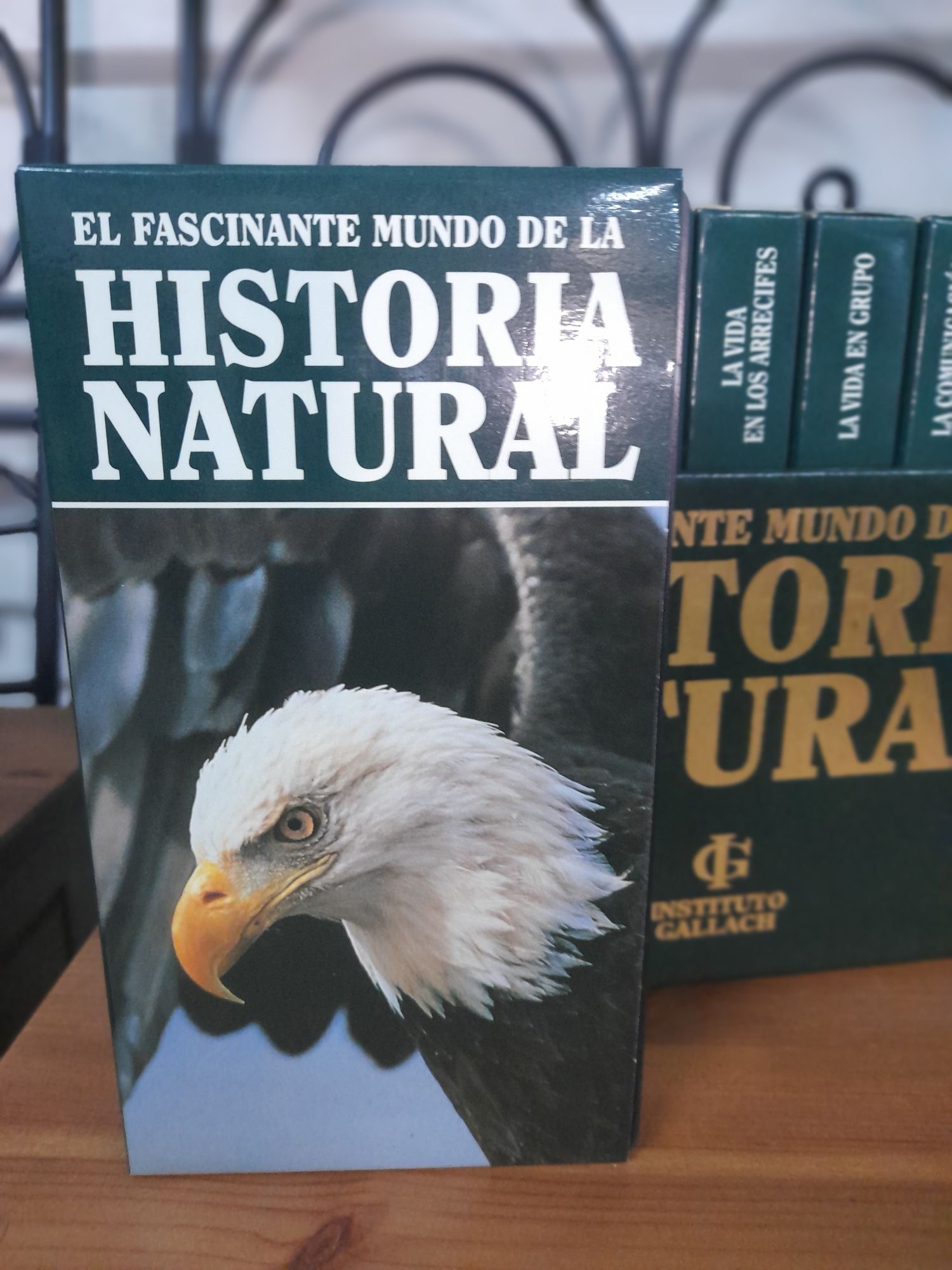 Colecção de cassetes video da El fascinante Mundo de laHistoria Natura