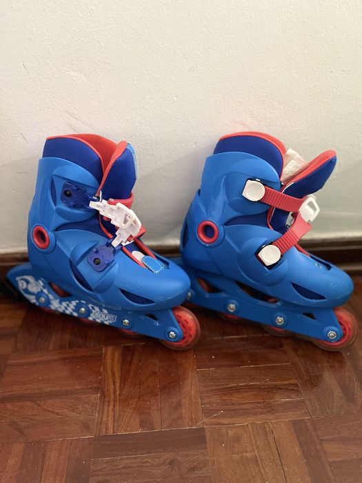 Patins + capacete + proteções