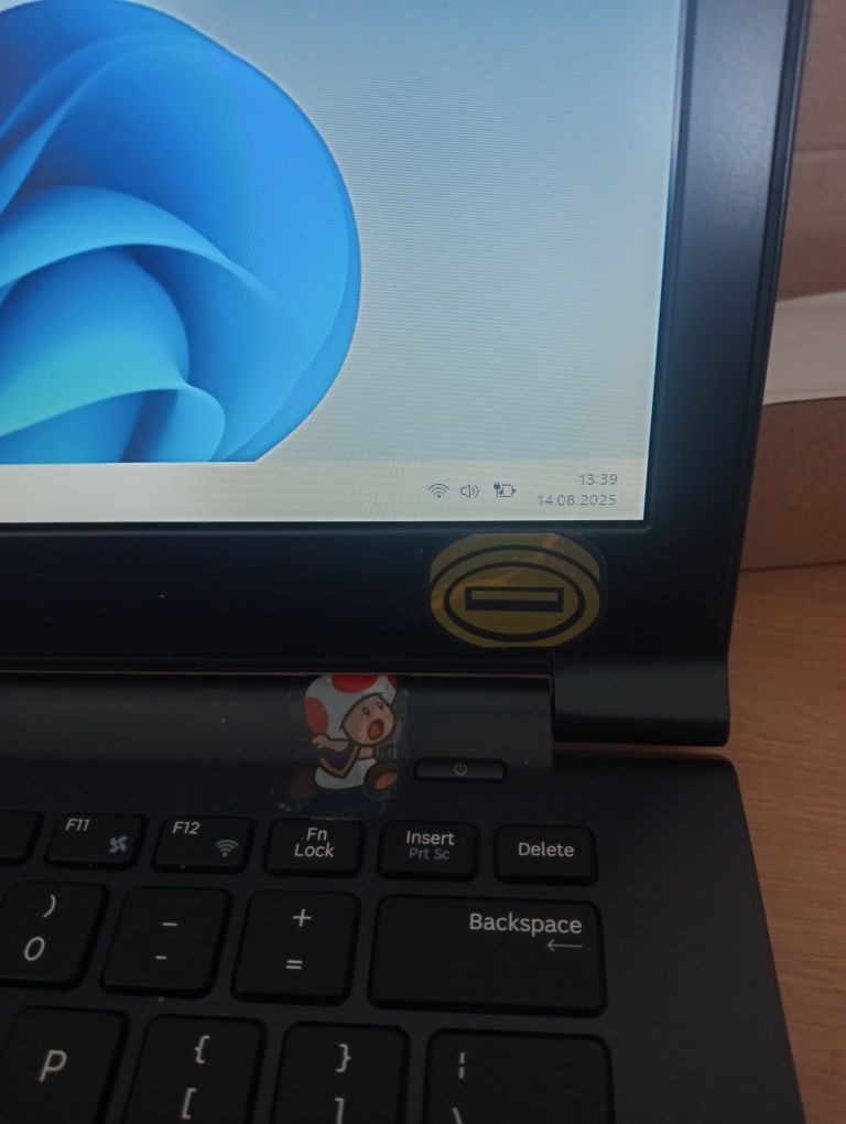 Samsung ultrabook SSD Radeon HD8250