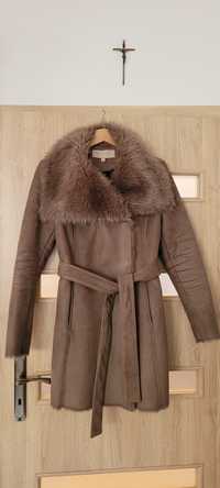 Kożuch kożuszek płaszcz damski futro futerko zimowe taliowane brązowy