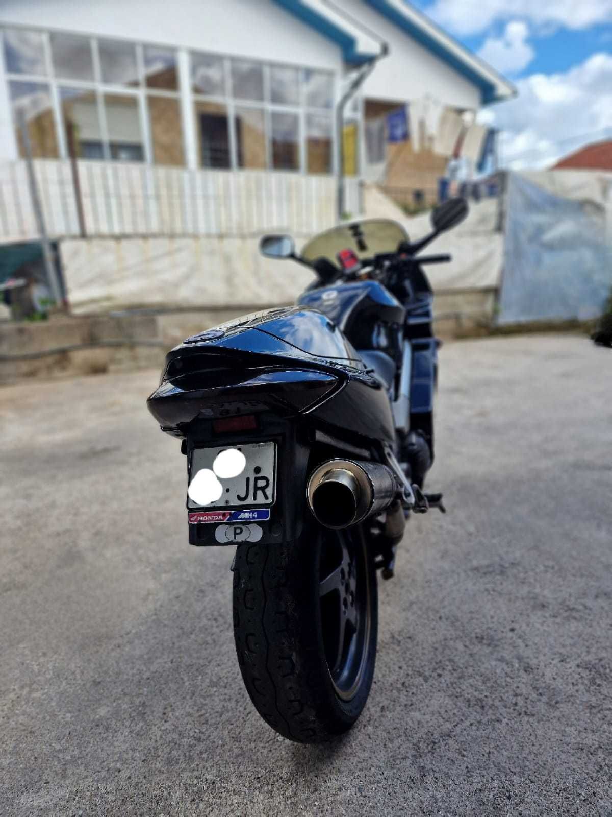 Moto Honda VFR 800 Muito estimada