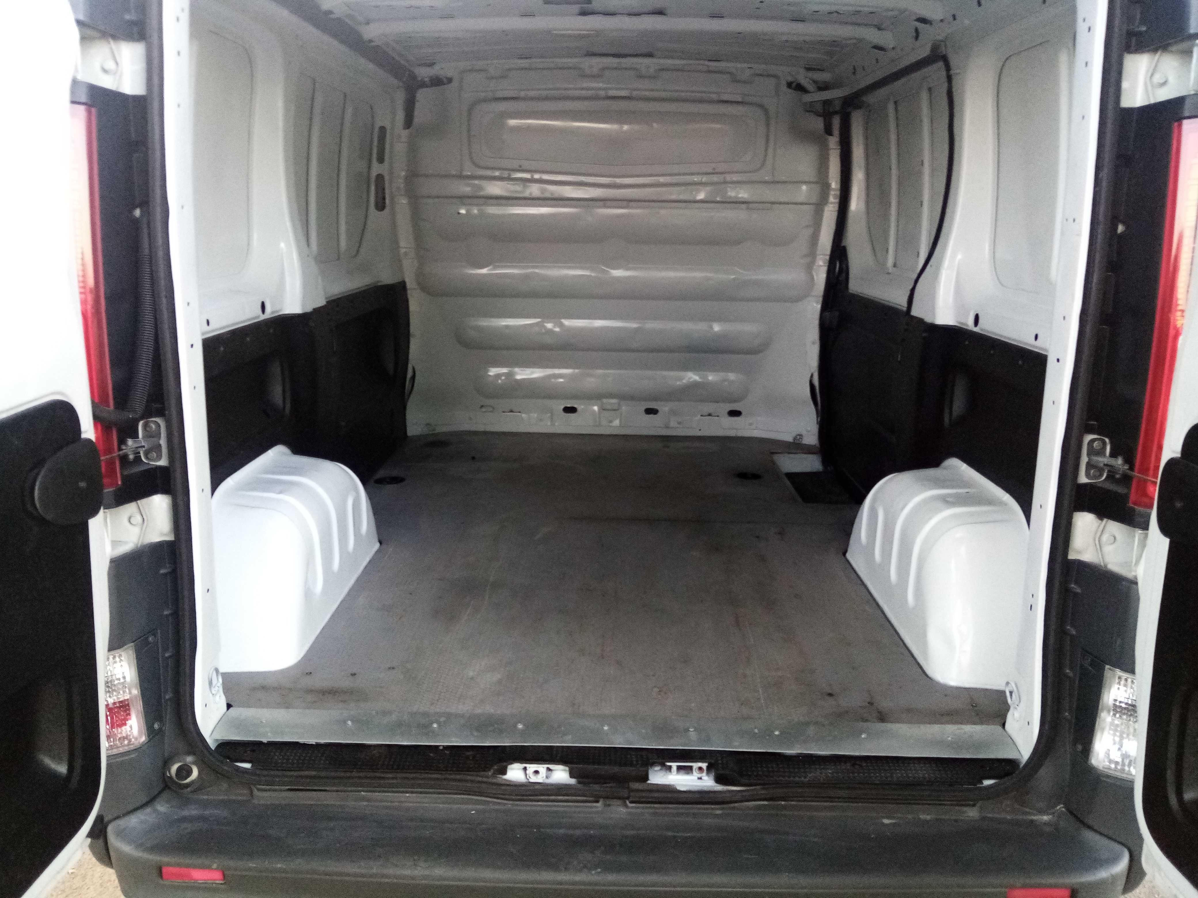 Trafic 2011R 2,0 DCI  Klima L1H1