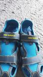 Sandały chłopięce New Balance r. 35
