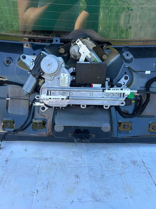 Mechanizm silniczek otwierania klapy elektrycznej Citroen C5 III X7