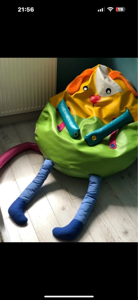 Sensoryczna pufa Piesek, siedzisko dla dzieci Bambino