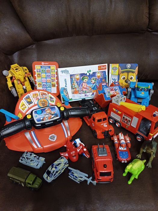 Лот іграшок для хлопчиків