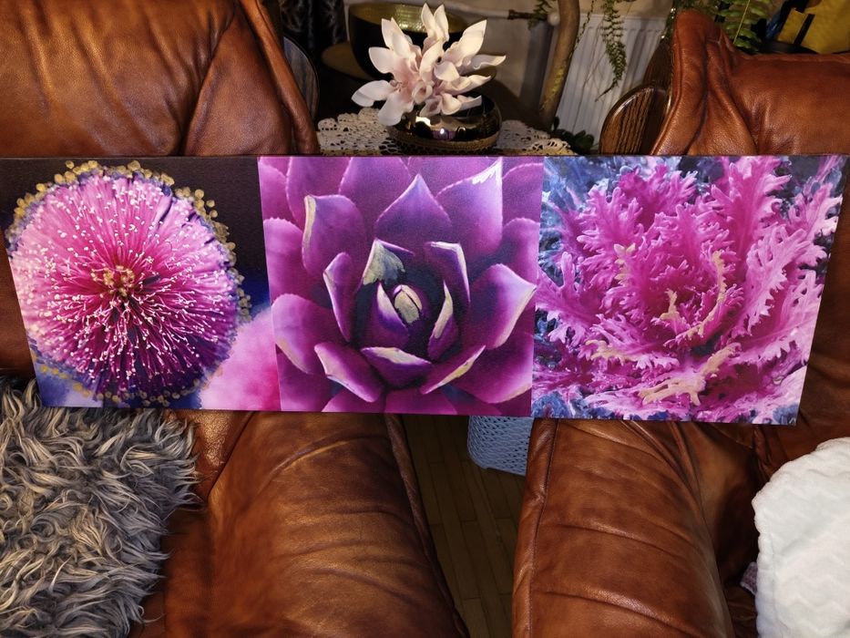 Kilka obrazów - farba na podkł. gruby wzór  i złote czy srebrne elem.