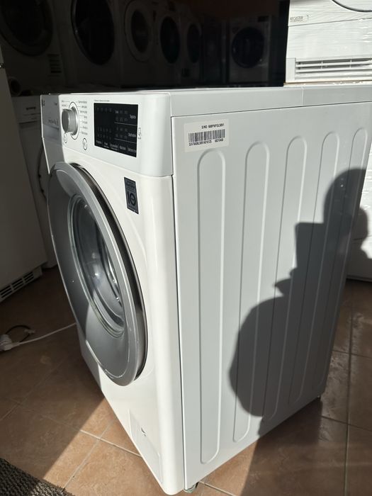 пральна машина LG Direct Drive прямий привід  MODEL : F4TURB09 9кг