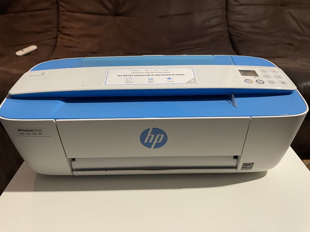Продам струйный принтер HP DeskJet 3720