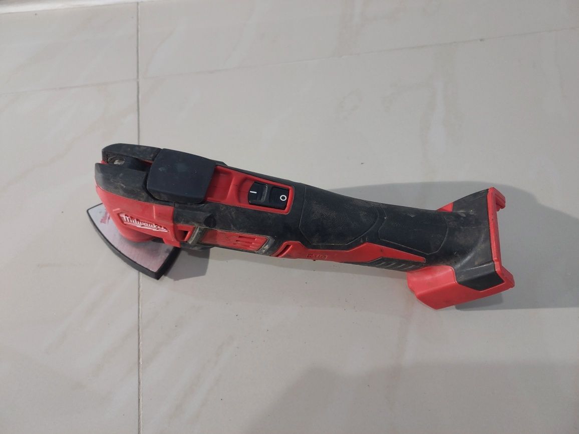 Реноватор Milwaukee M18 BMT