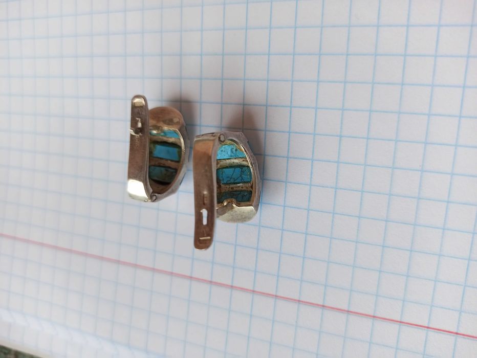 Серебряные серьги с бирюзой