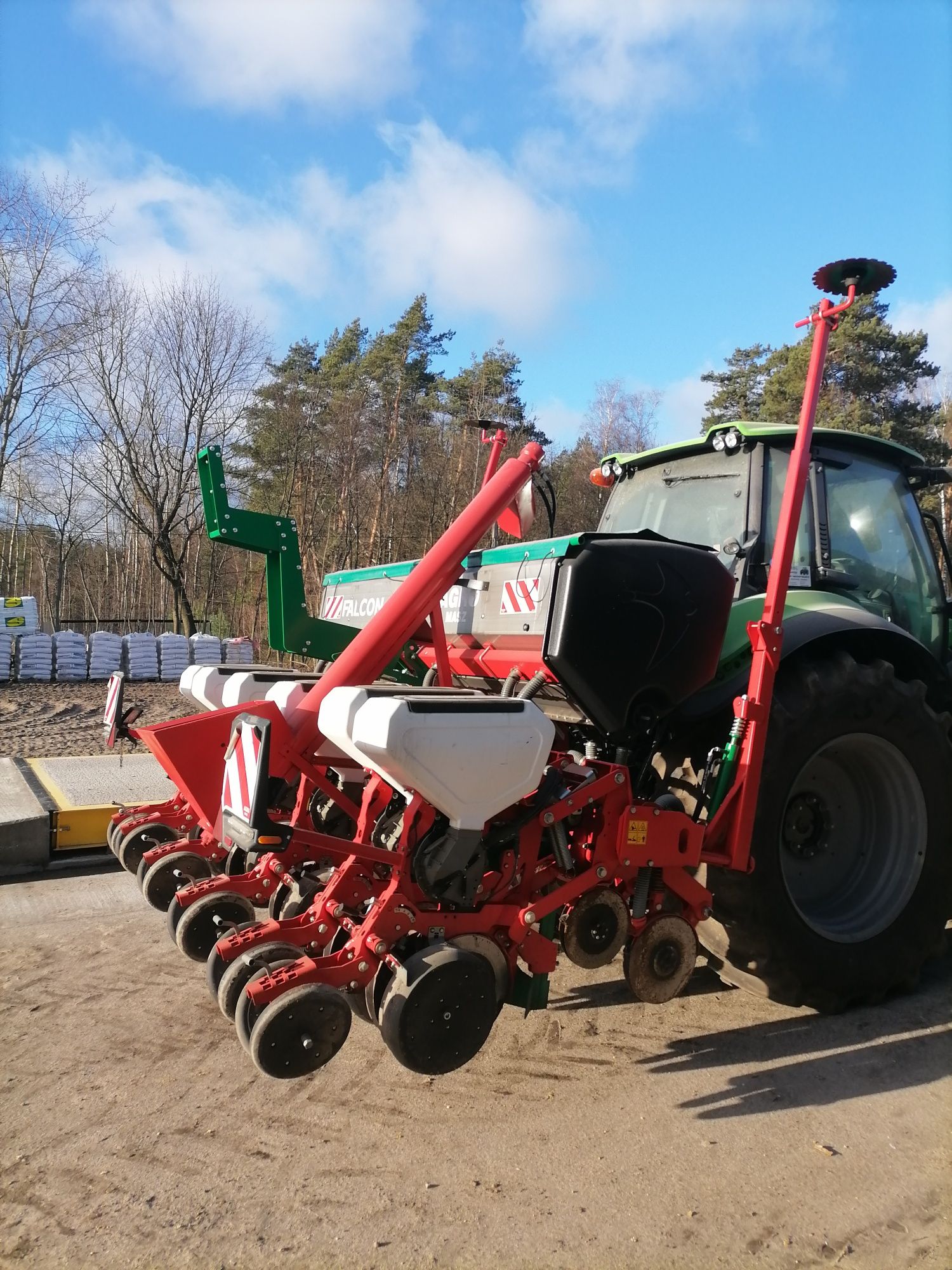 Siewnik do kukurydzy Agro masz falkon 6