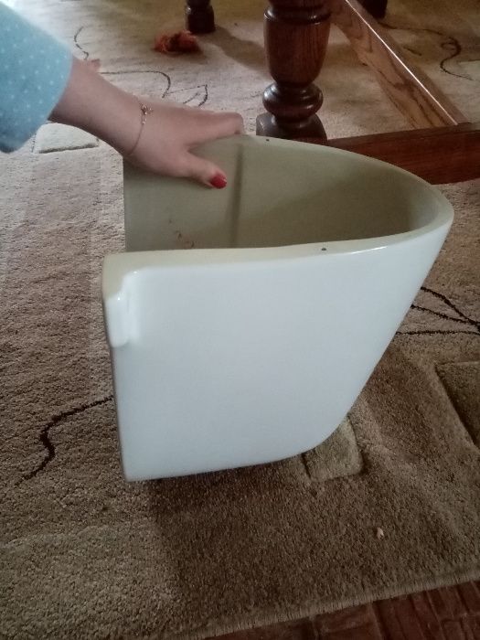 Półpostument łazienka