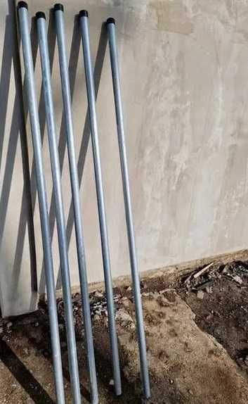 Słupki ogrodzeniowe rurki metalowe OCYNK fi 40mm dł 2.3m + zaślepka